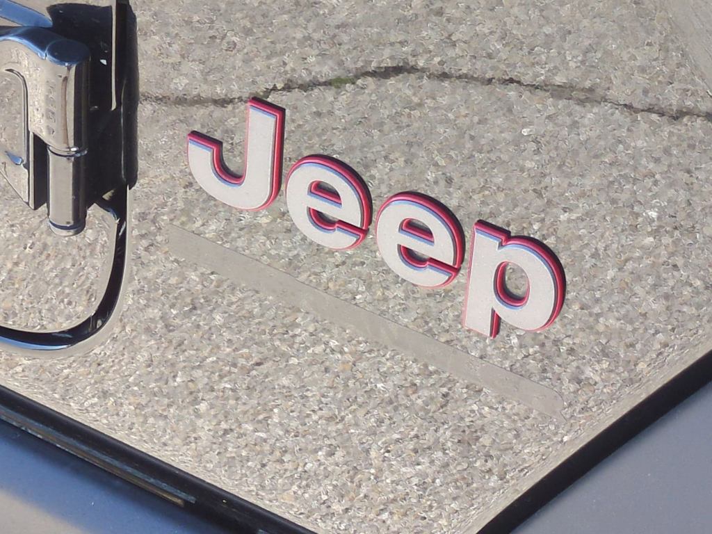 Thumbnail: 2023 Jeep Wrangler - 19