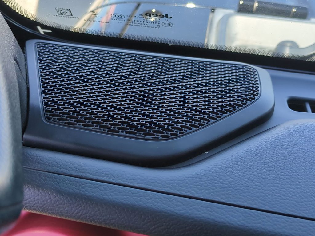 Thumbnail: 2023 Jeep Wrangler - 31