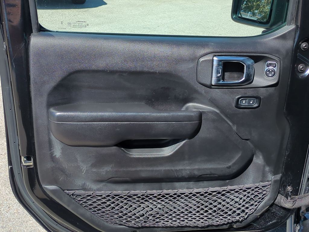 Thumbnail: 2023 Jeep Wrangler - 29