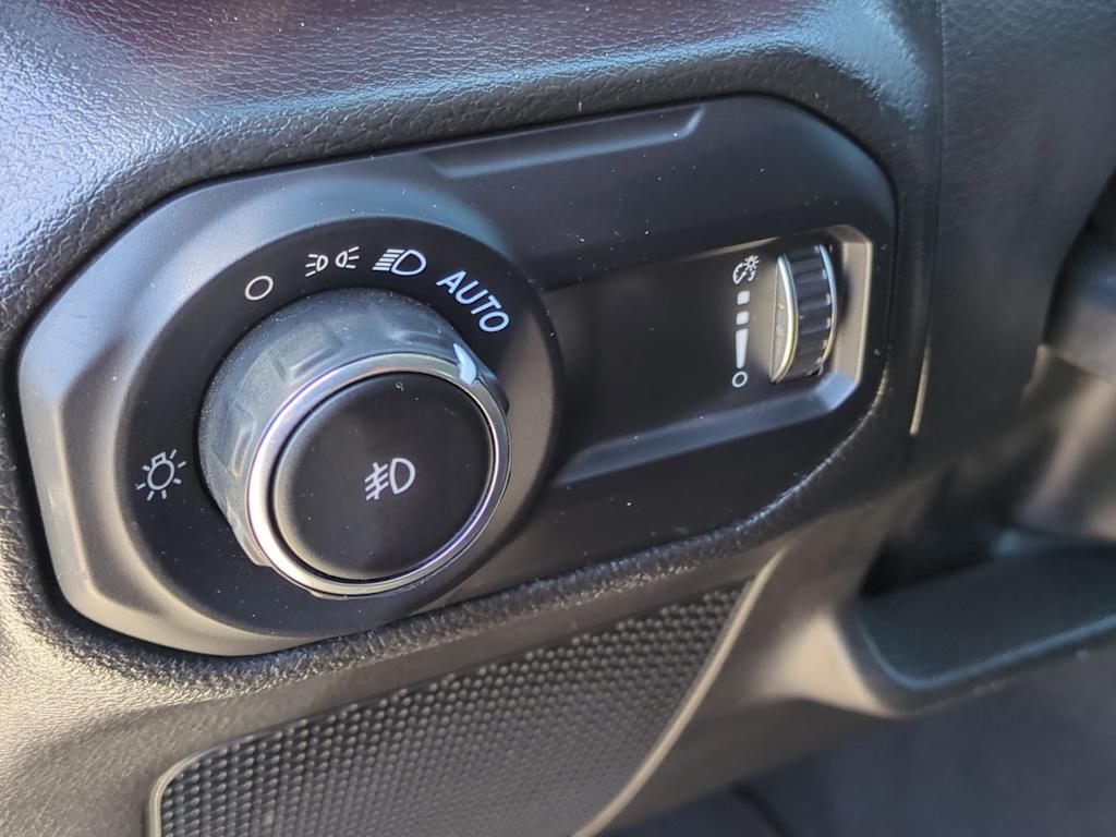 Thumbnail: 2023 Jeep Wrangler - 34