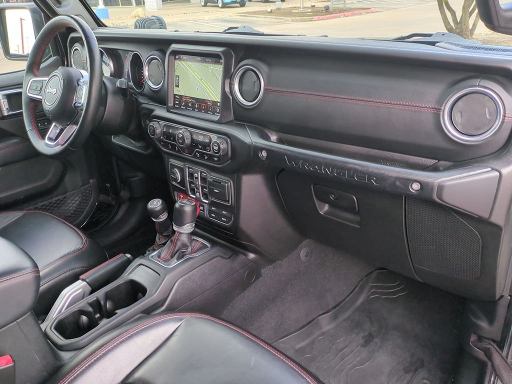 Thumbnail: 2020 Jeep Wrangler - 14