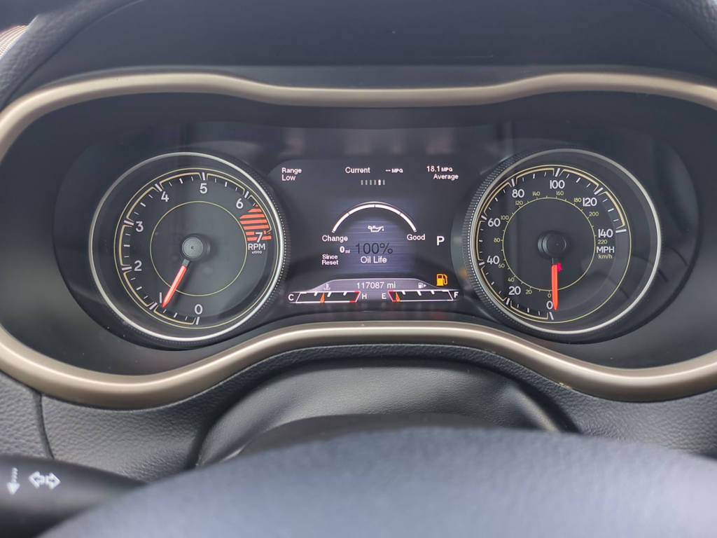Thumbnail: 2016 Jeep Cherokee - 16