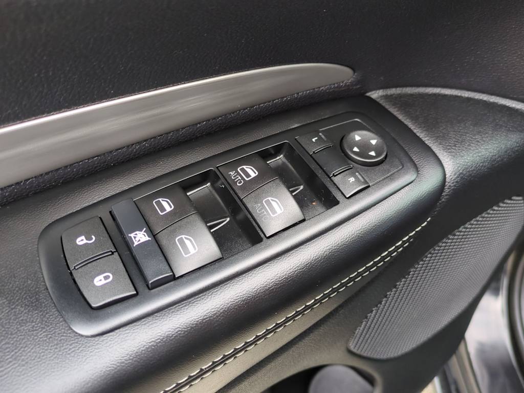 Thumbnail: 2015 Dodge Durango - 30