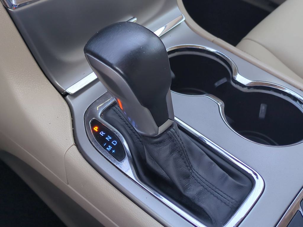 Thumbnail: 2019 Jeep Grand Cherokee - 15