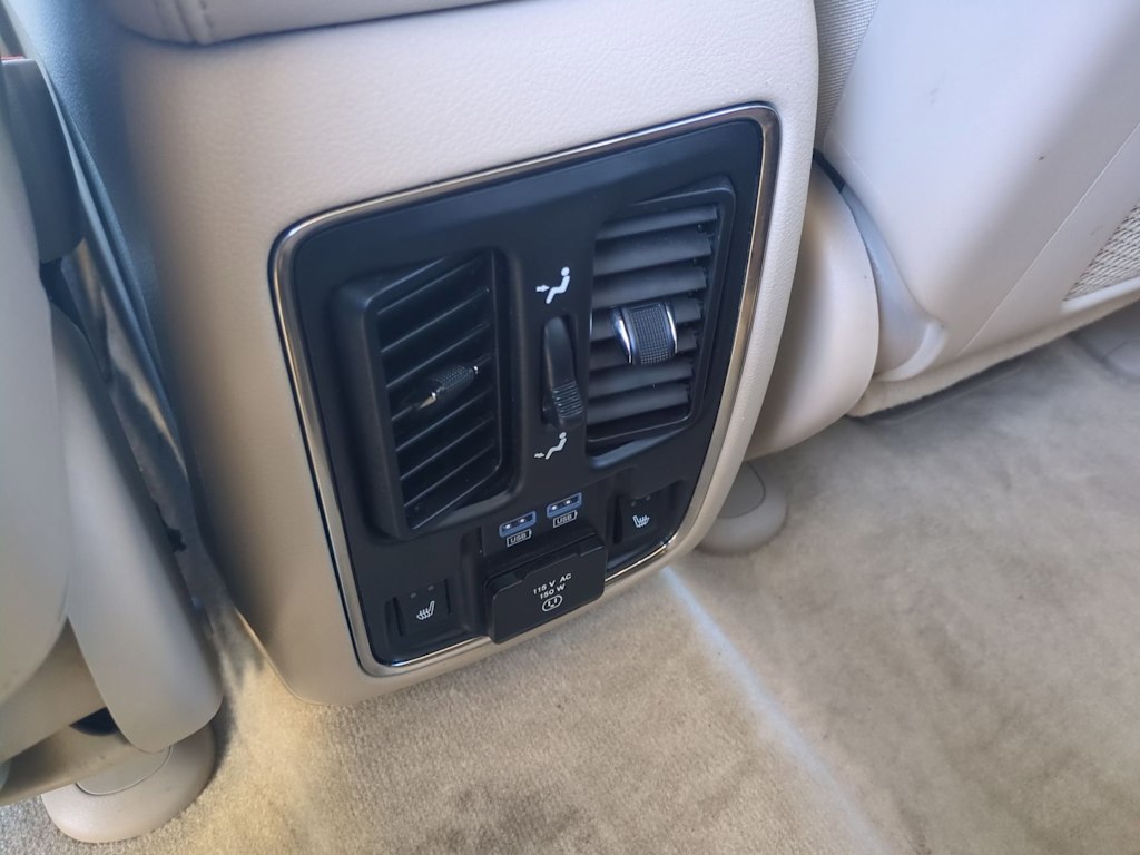 Thumbnail: 2019 Jeep Grand Cherokee - 31