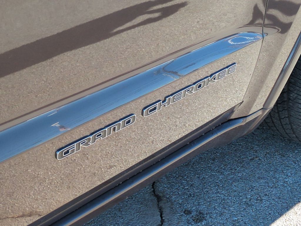 Thumbnail: 2019 Jeep Grand Cherokee - 35