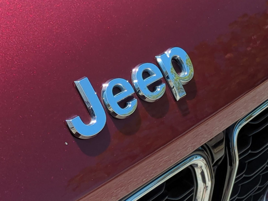Thumbnail: 2023 Jeep Grand Cherokee - 33