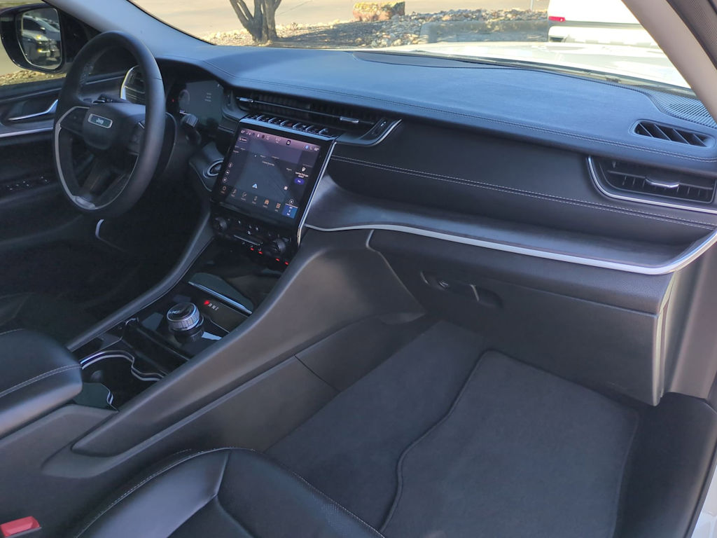 Thumbnail: 2023 Jeep Grand Cherokee L - 13