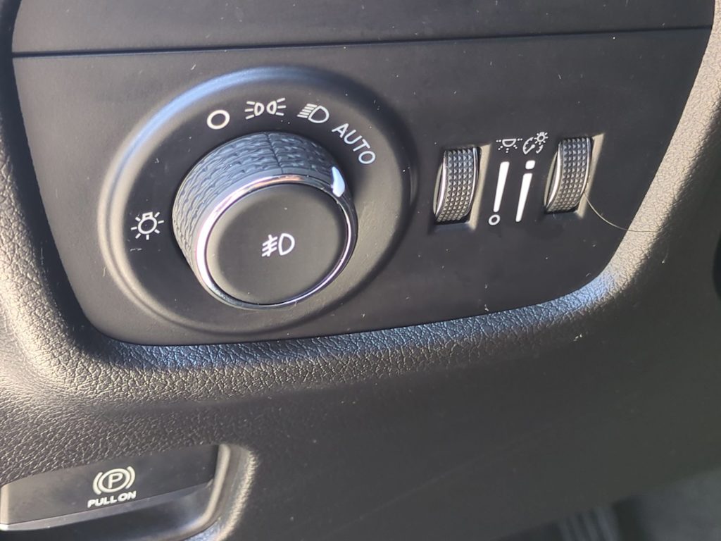 Thumbnail: 2023 Jeep Grand Cherokee L - 36