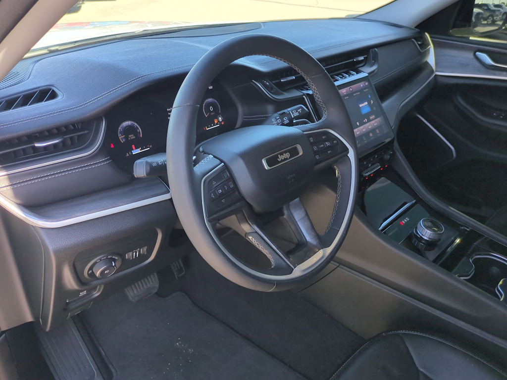 Thumbnail: 2023 Jeep Grand Cherokee L - 2