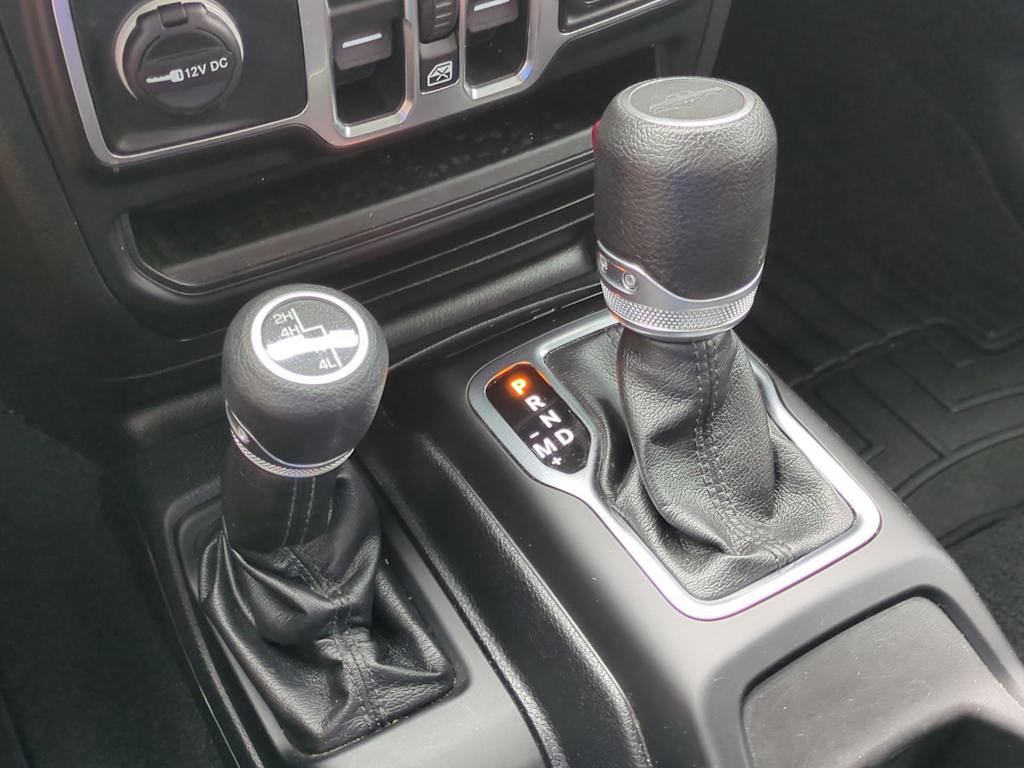 Thumbnail: 2020 Jeep Gladiator - 16