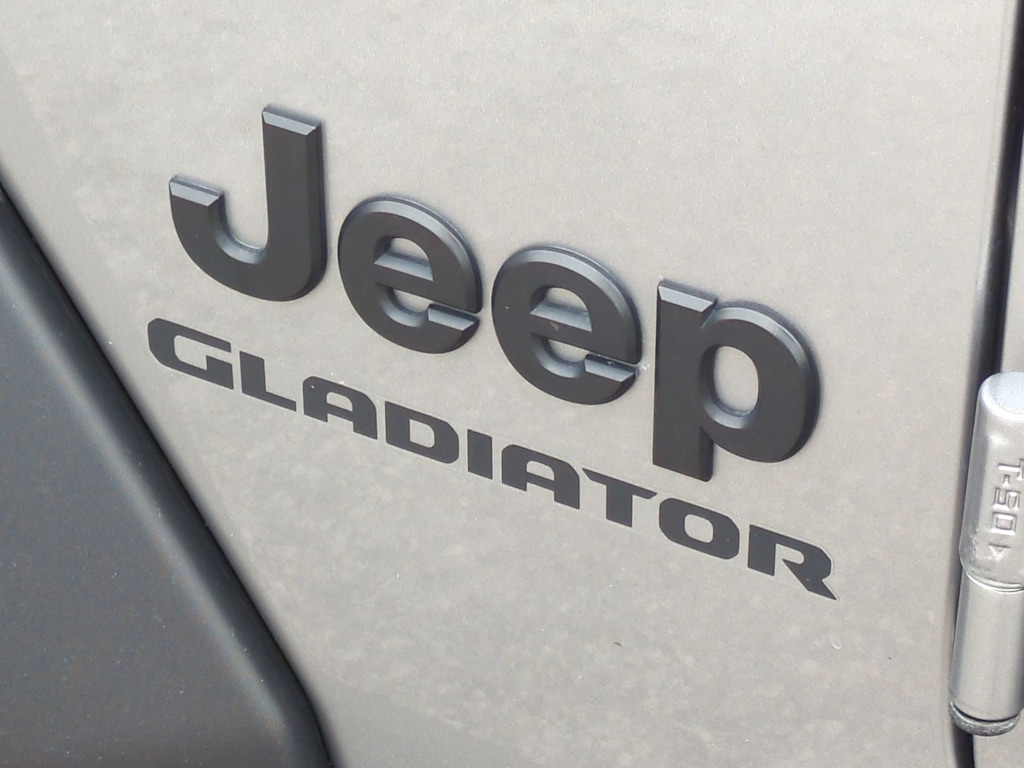 Thumbnail: 2020 Jeep Gladiator - 7