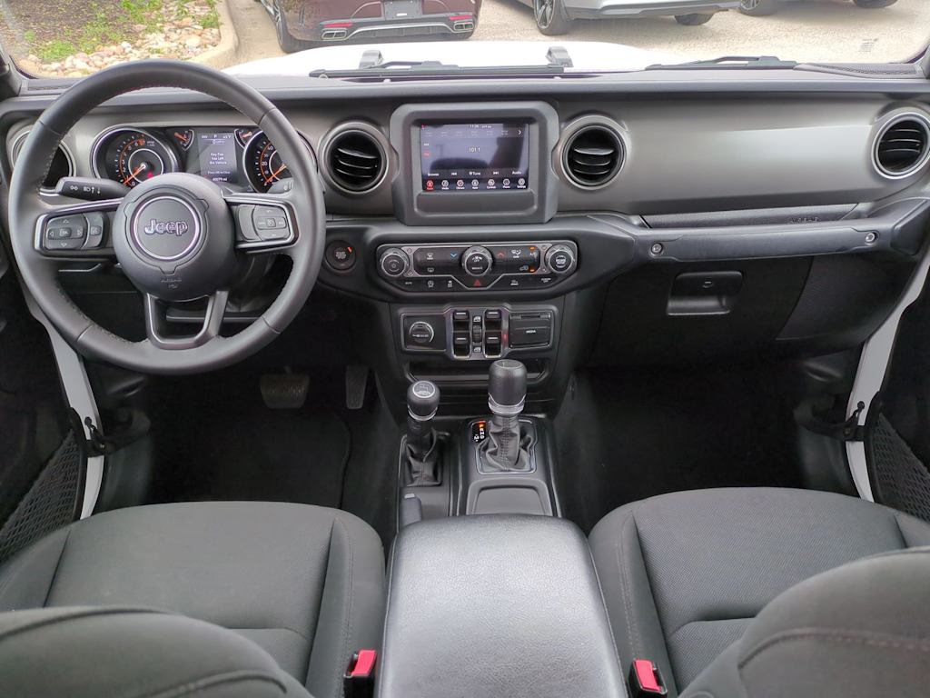 2023 Jeep Gladiator Sport 14