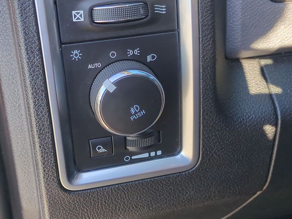 Thumbnail: 2018 RAM 1500 - 33