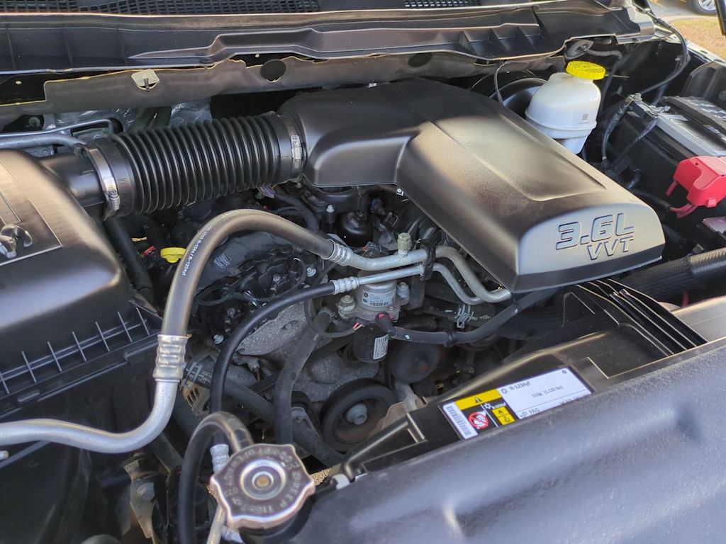 Thumbnail: 2024 RAM 1500 - 9