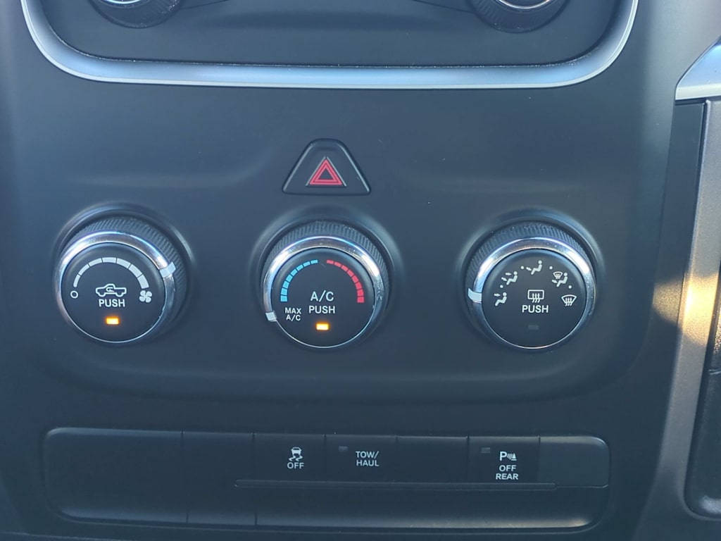 Thumbnail: 2024 RAM 1500 - 27