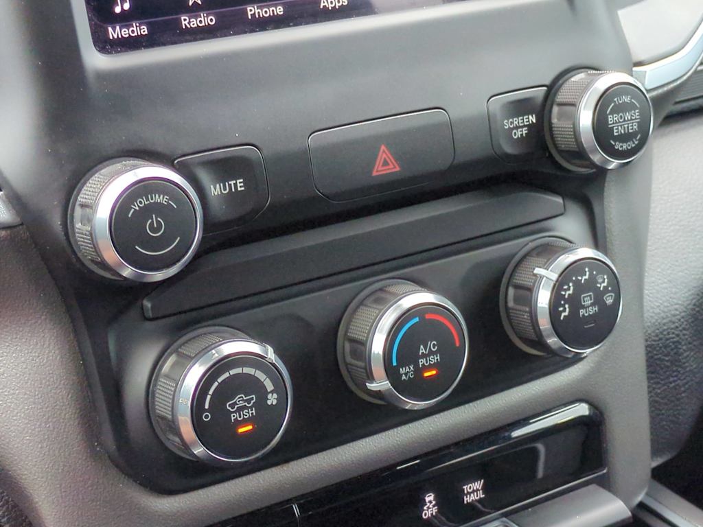 Thumbnail: 2019 RAM 1500 - 26