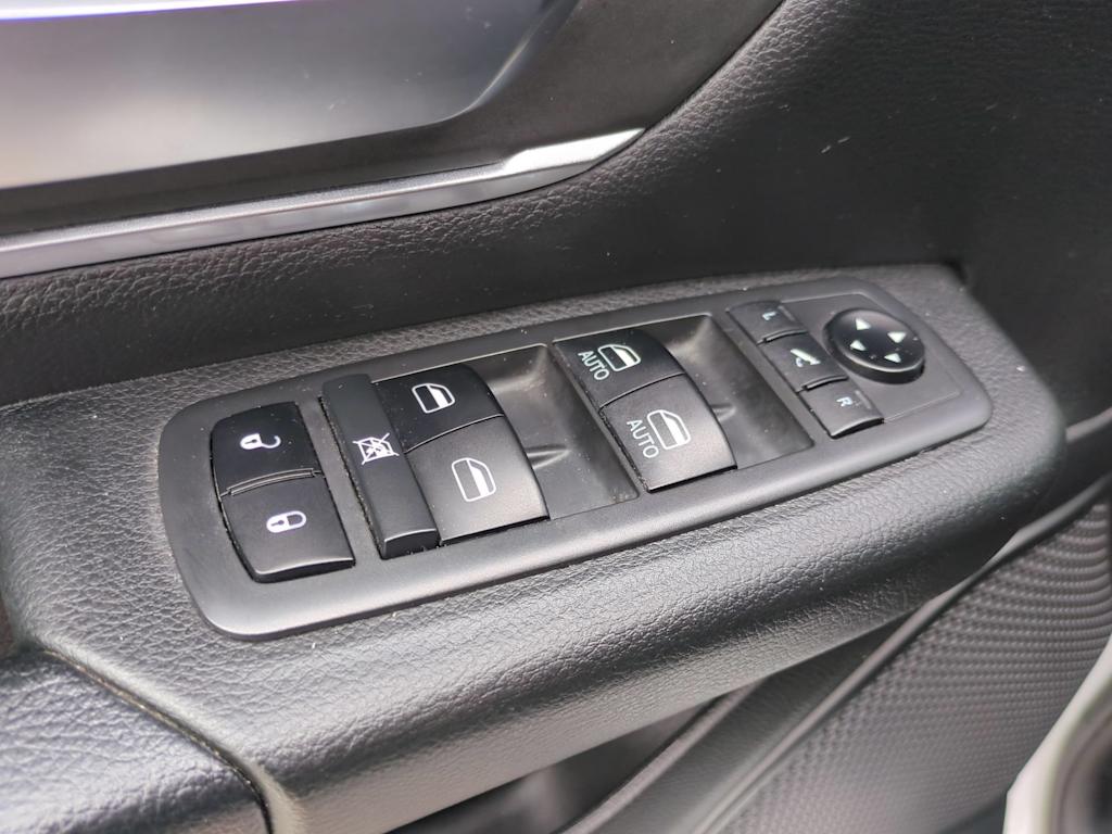 Thumbnail: 2019 RAM 1500 - 30