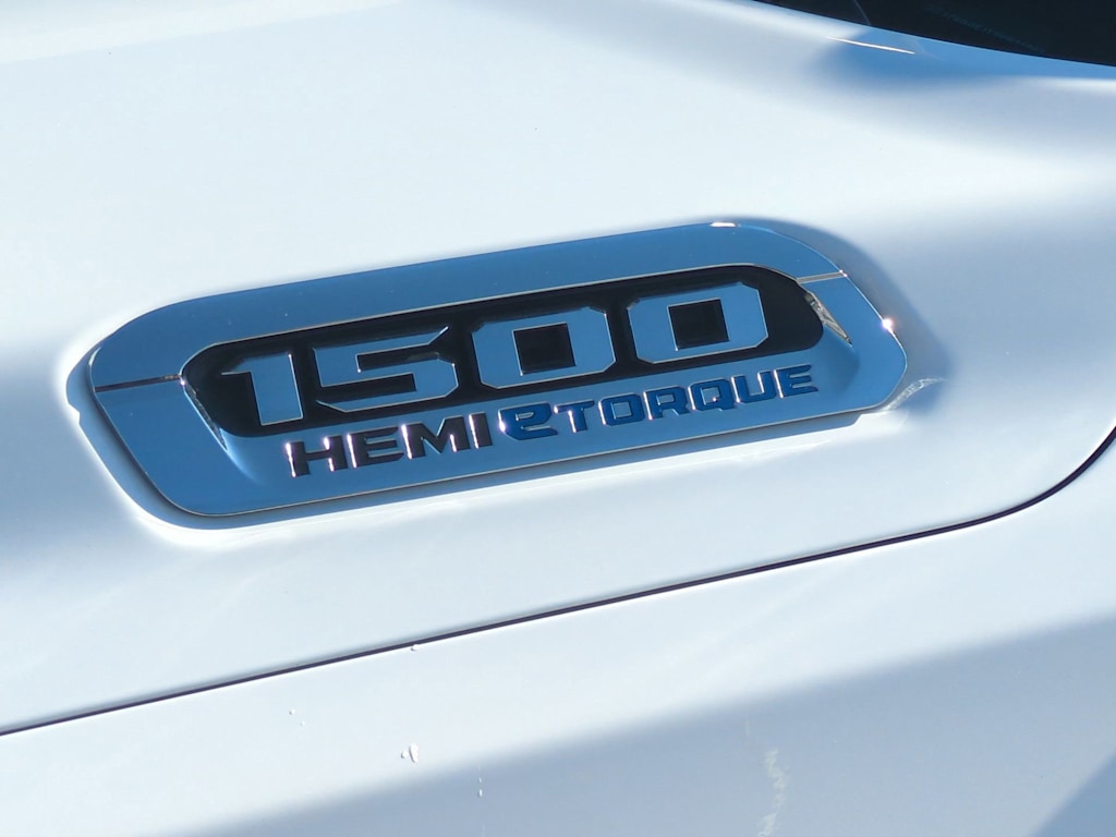 Thumbnail: 2024 RAM 1500 - 33