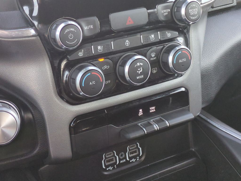 Thumbnail: 2024 RAM 1500 - 26