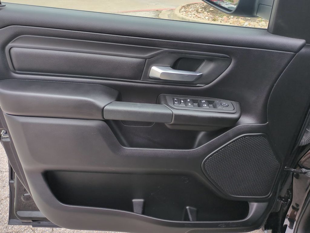 Thumbnail: 2025 RAM 1500 - 26