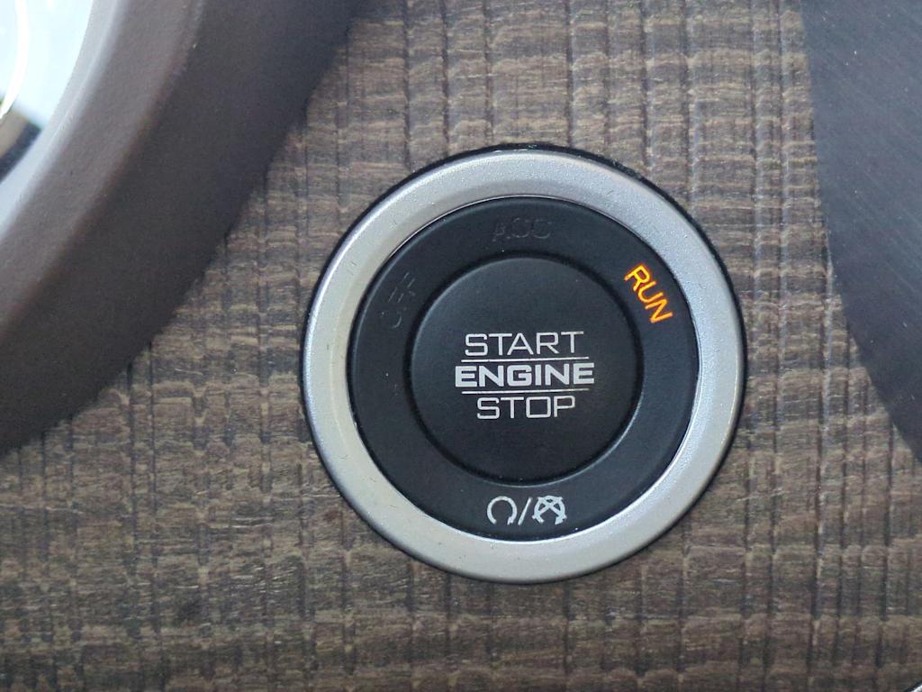 Thumbnail: 2019 RAM 1500 - 25