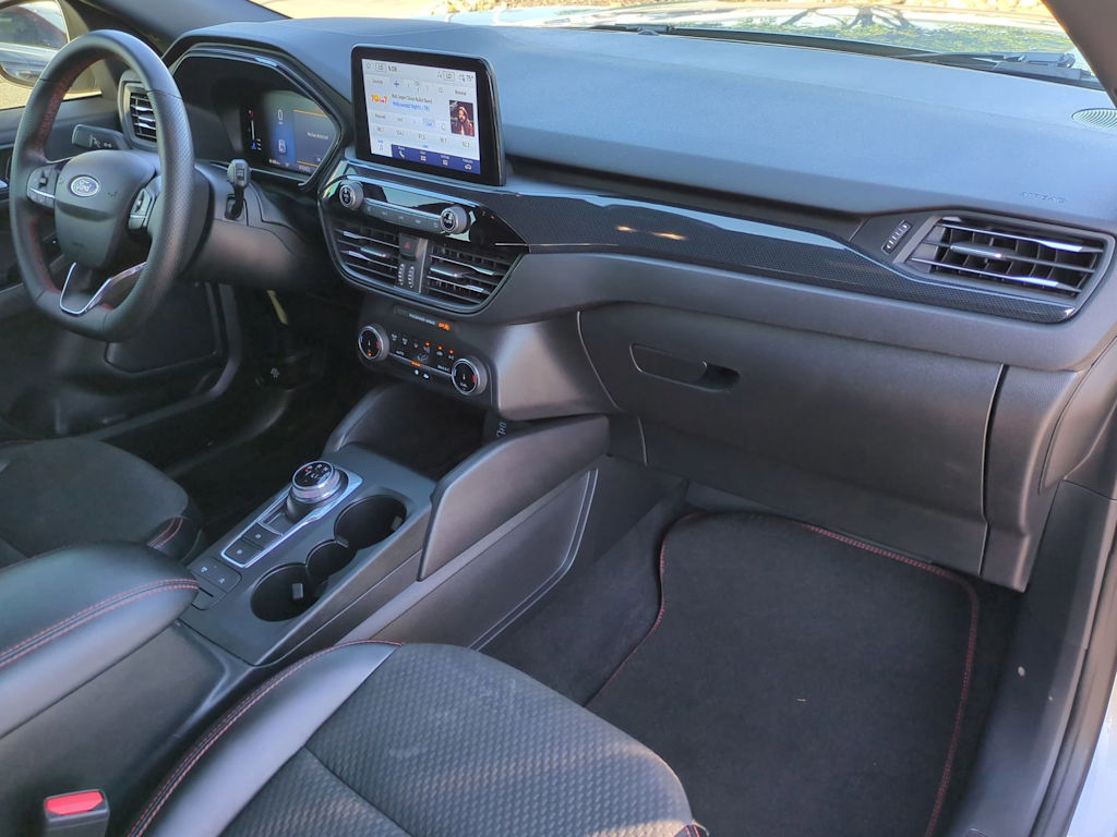 Thumbnail: 2023 Ford Escape - 15