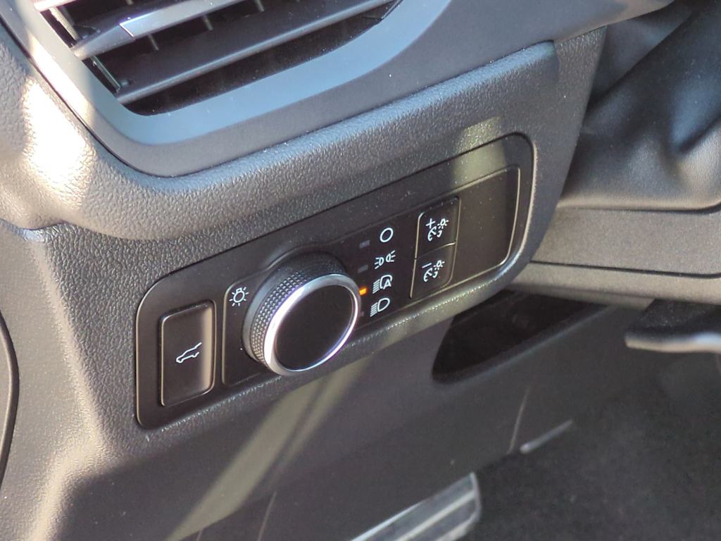 Thumbnail: 2023 Ford Escape - 33