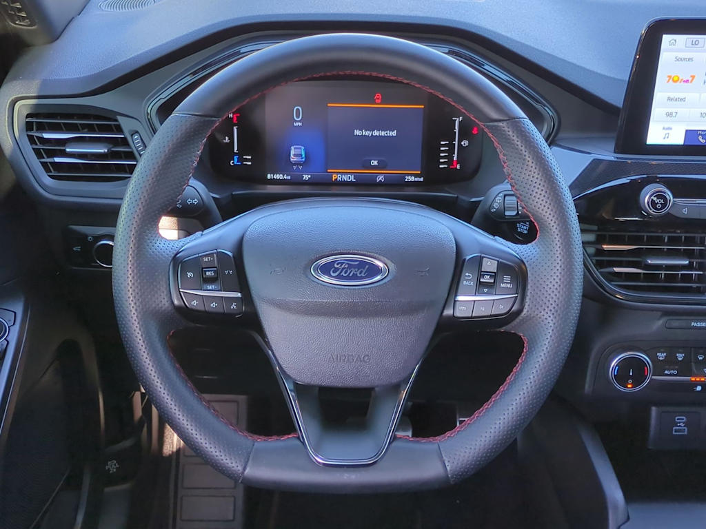 Thumbnail: 2023 Ford Escape - 10