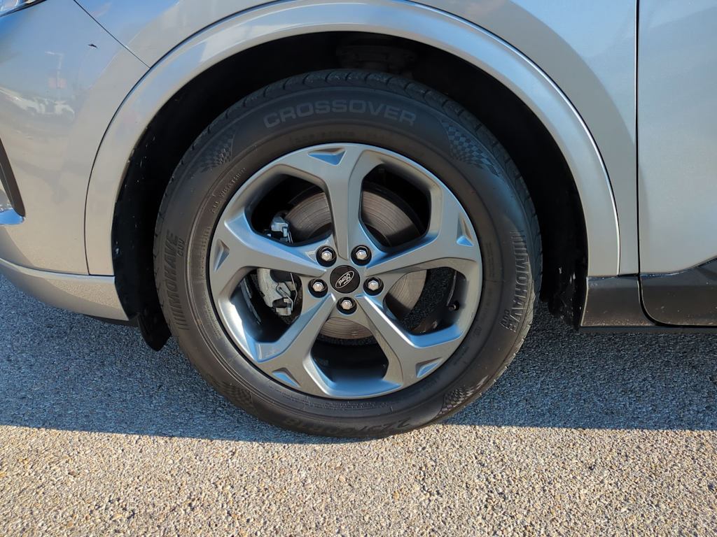 Thumbnail: 2023 Ford Escape - 8