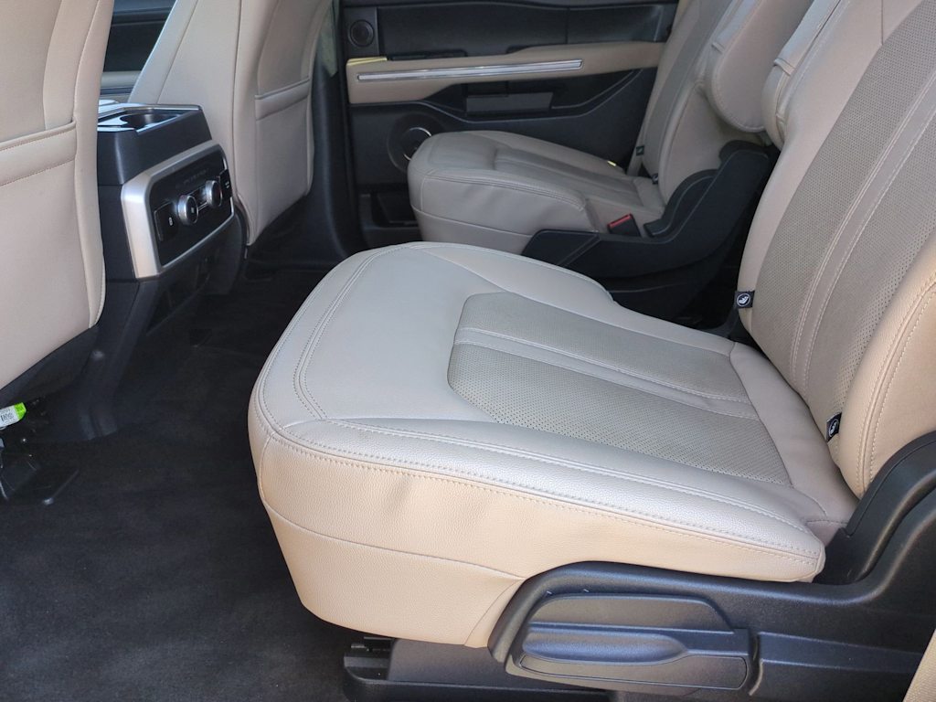Thumbnail: 2023 Ford Expedition - 11