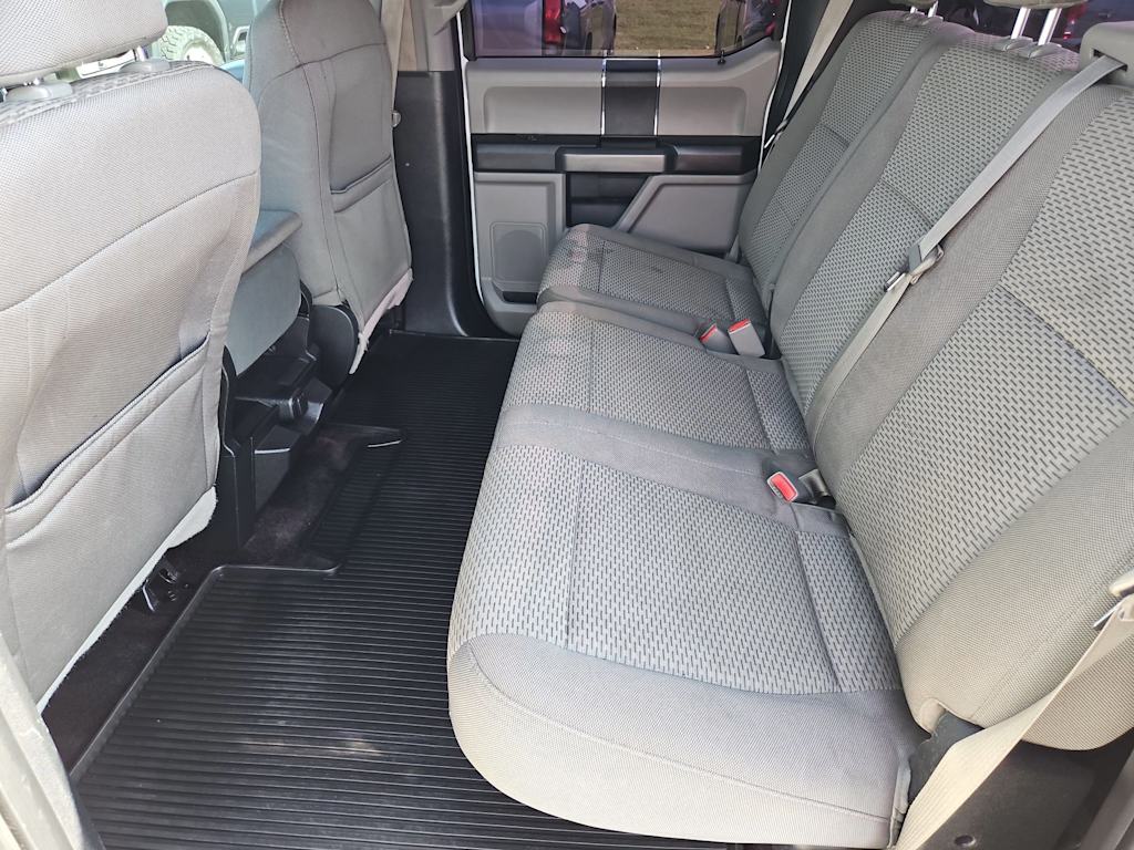 2016 Ford F-150 XLT 28