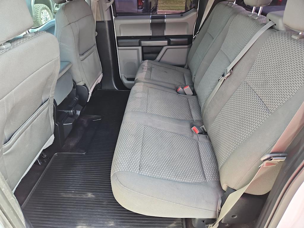 2016 Ford F-150 XLT 13
