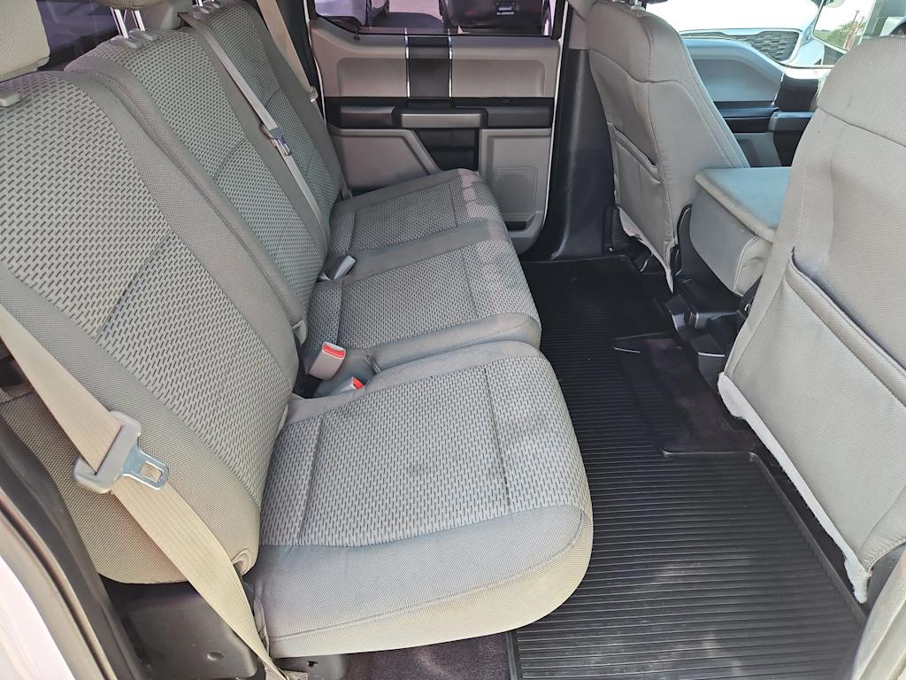 2016 Ford F-150 XLT 29