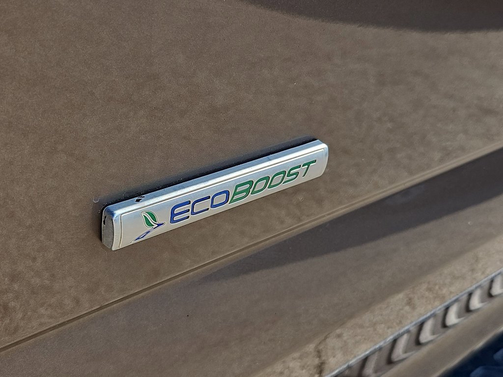 2016 Ford F-150 XLT 32