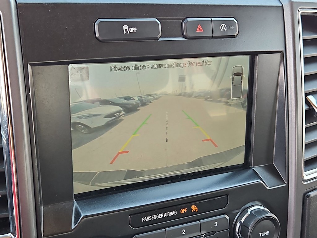 2016 Ford F-150 XLT 24