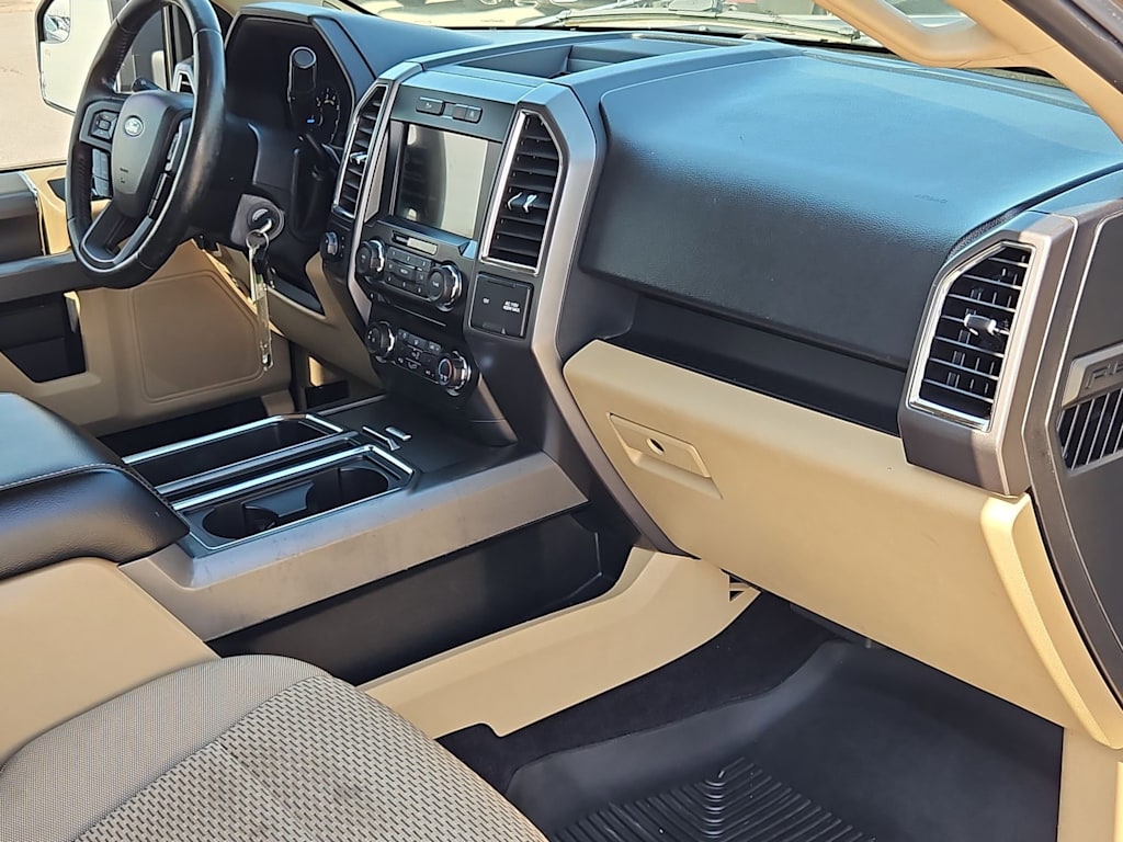 2016 Ford F-150 XLT 14