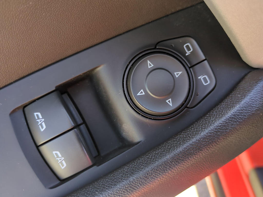 2021 Chevrolet Camaro  28