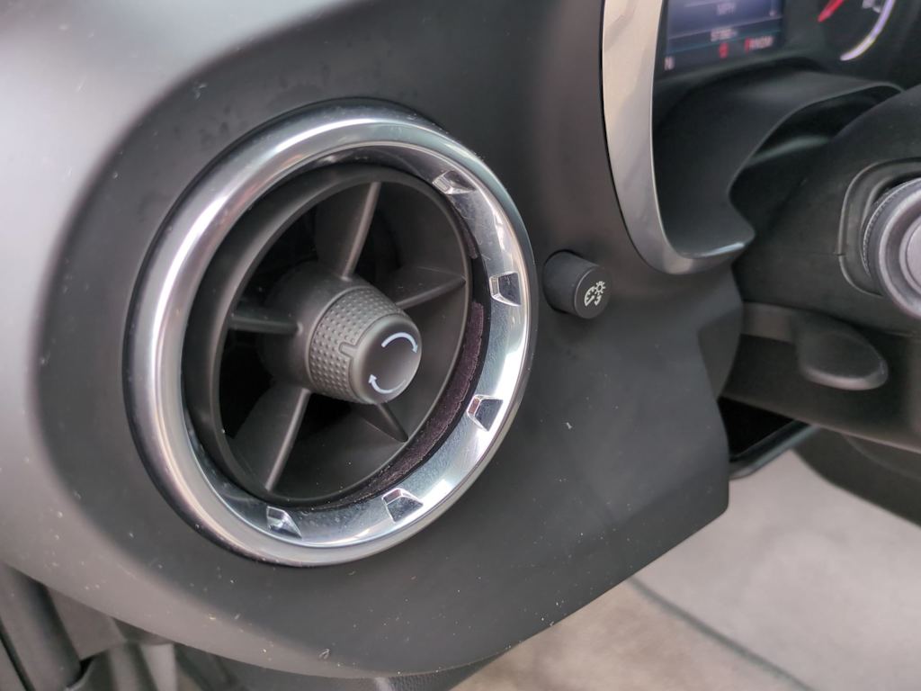 Thumbnail: 2022 Chevrolet Camaro - 34