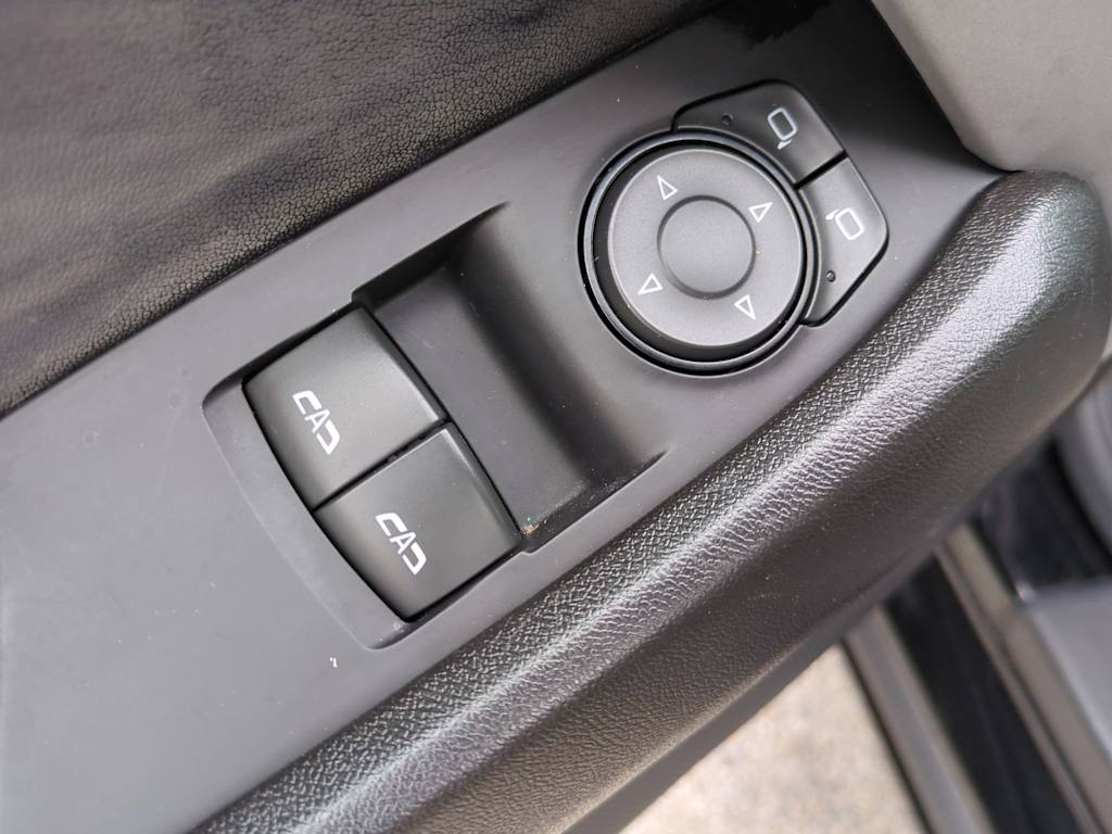 Thumbnail: 2022 Chevrolet Camaro - 29