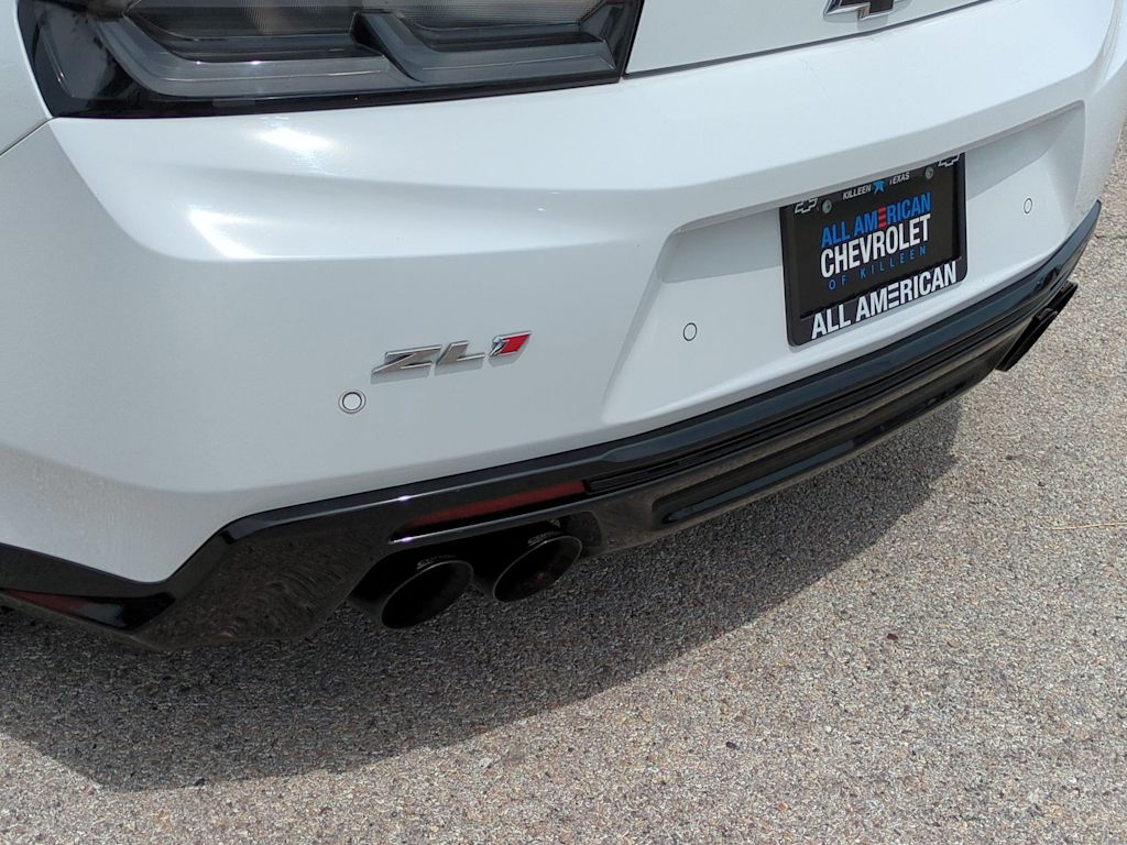 2017 Chevrolet Camaro ZL1 34