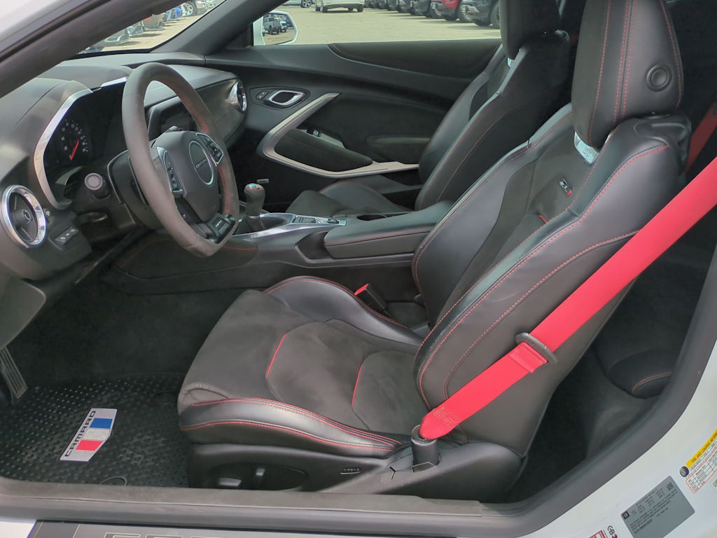 2017 Chevrolet Camaro ZL1 9