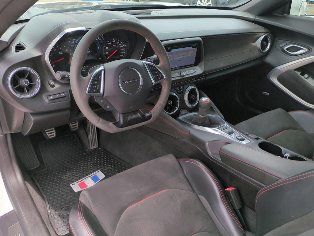 2017 Chevrolet Camaro ZL1 8