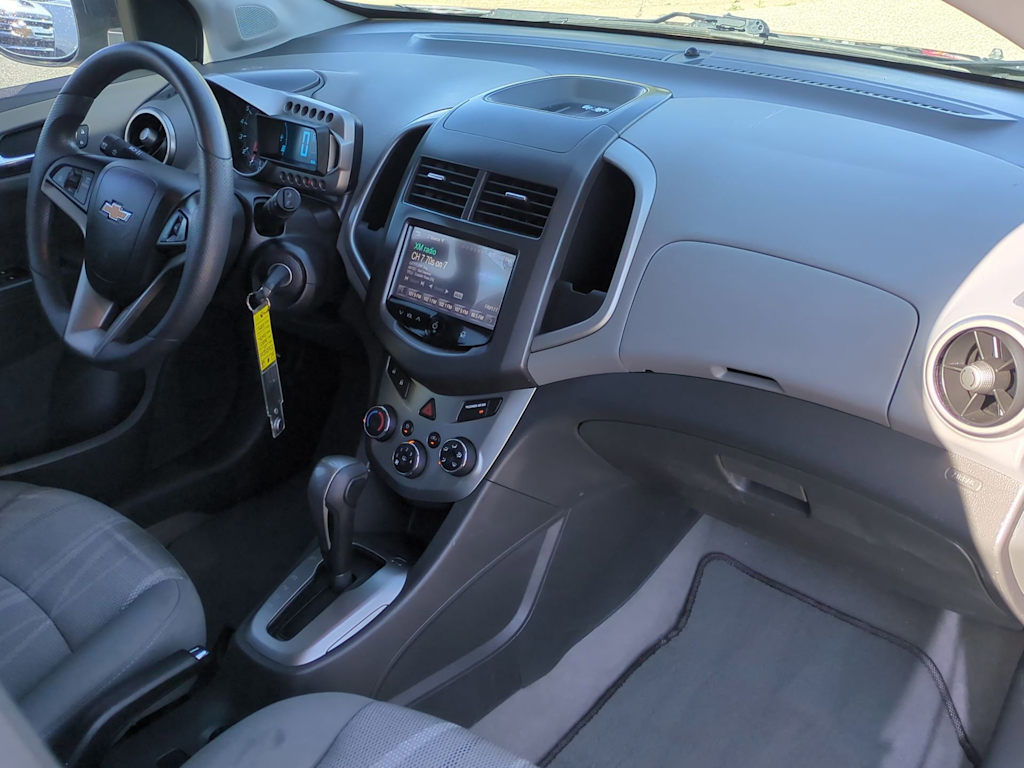 2015 Chevrolet Sonic LT 15