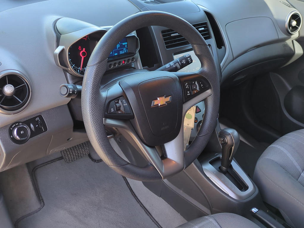 2015 Chevrolet Sonic LT 2