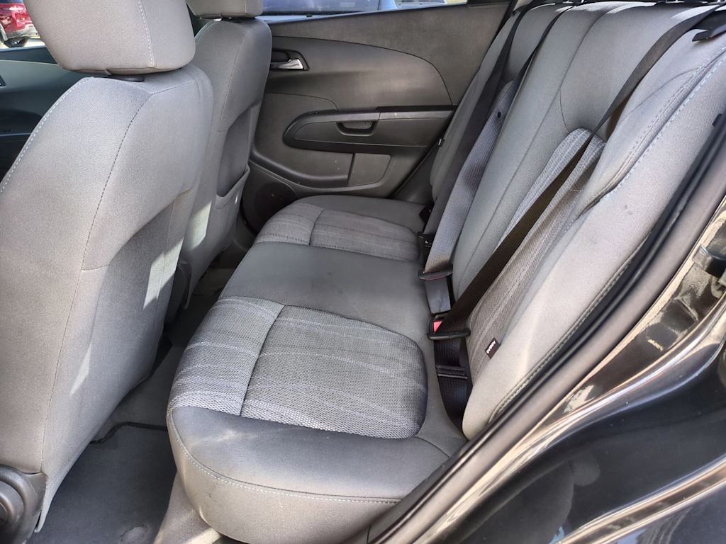 2015 Chevrolet Sonic LT 13