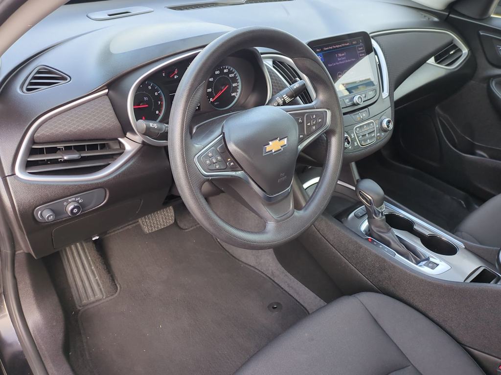 Thumbnail: 2024 Chevrolet Malibu - 2