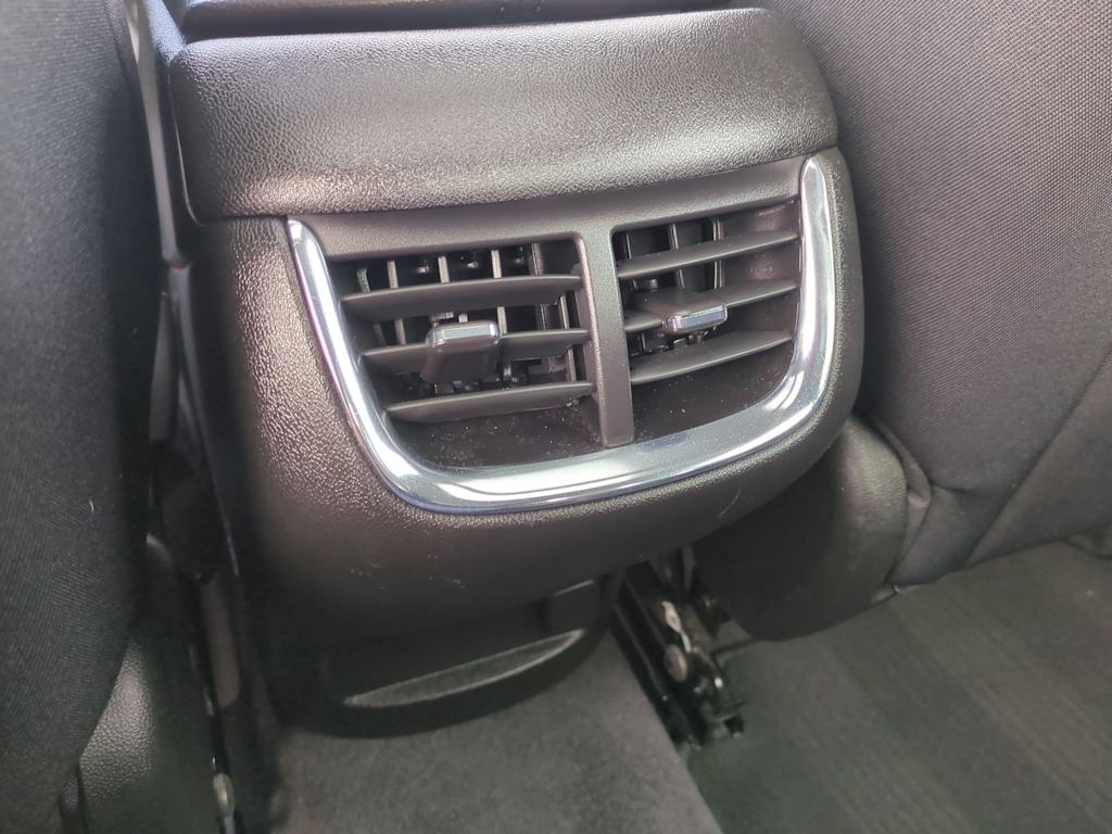 Thumbnail: 2023 Chevrolet Malibu - 30