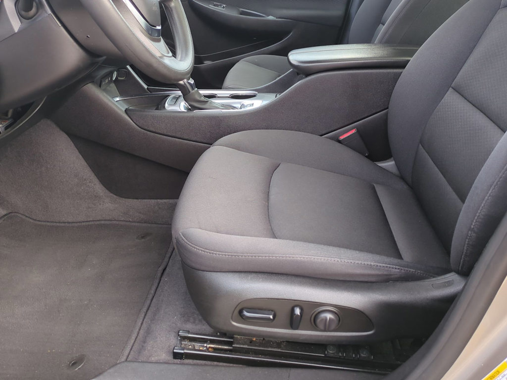 Thumbnail: 2023 Chevrolet Malibu - 11