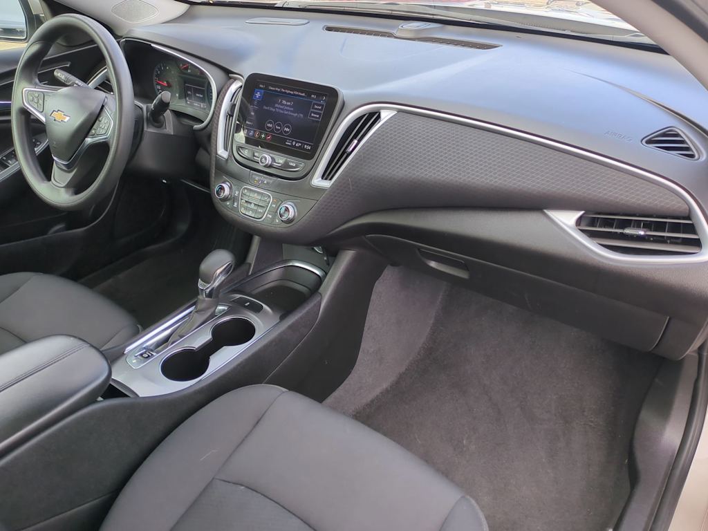 Thumbnail: 2023 Chevrolet Malibu - 14